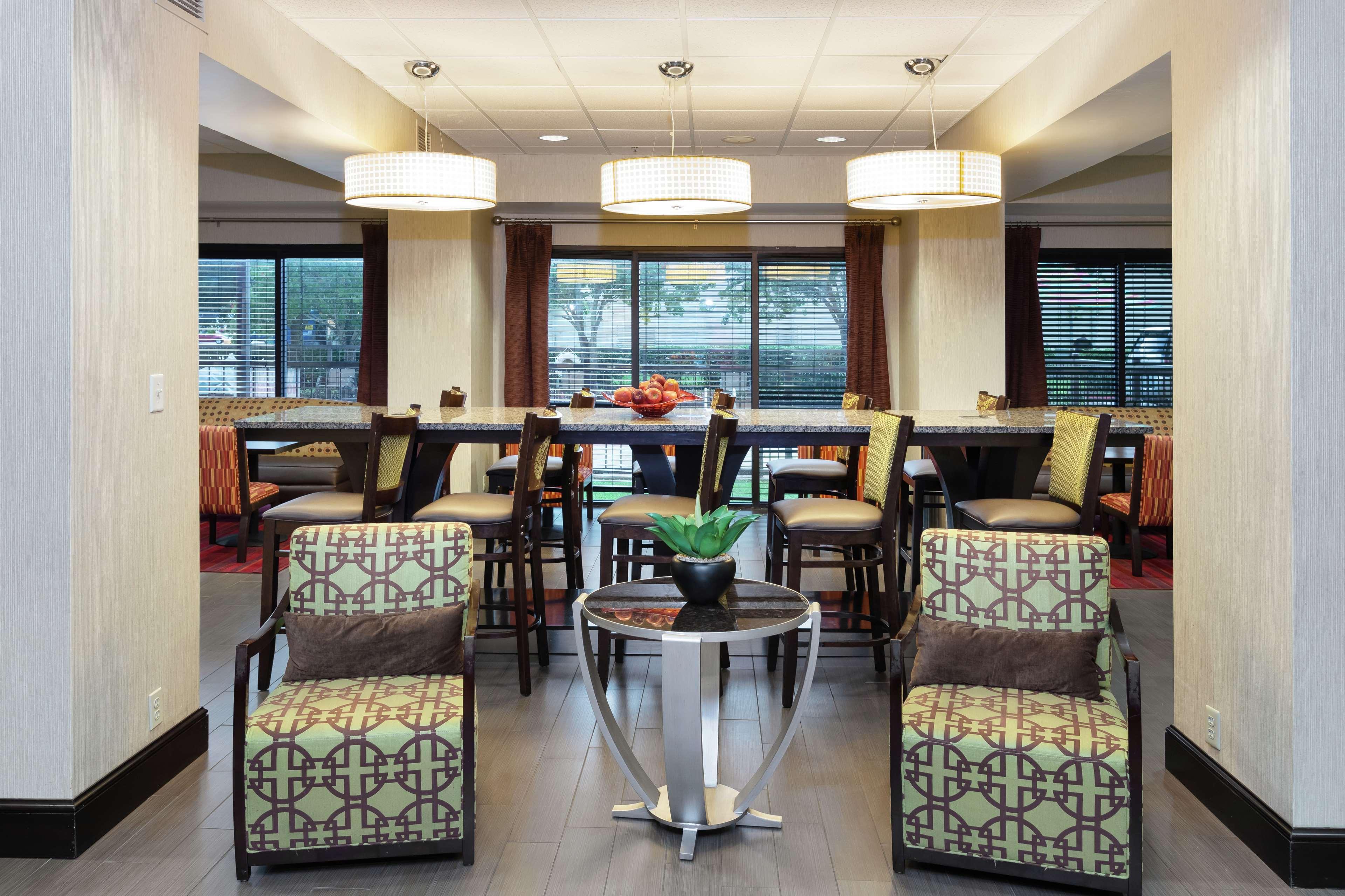Hampton Inn Houma Eksteriør billede