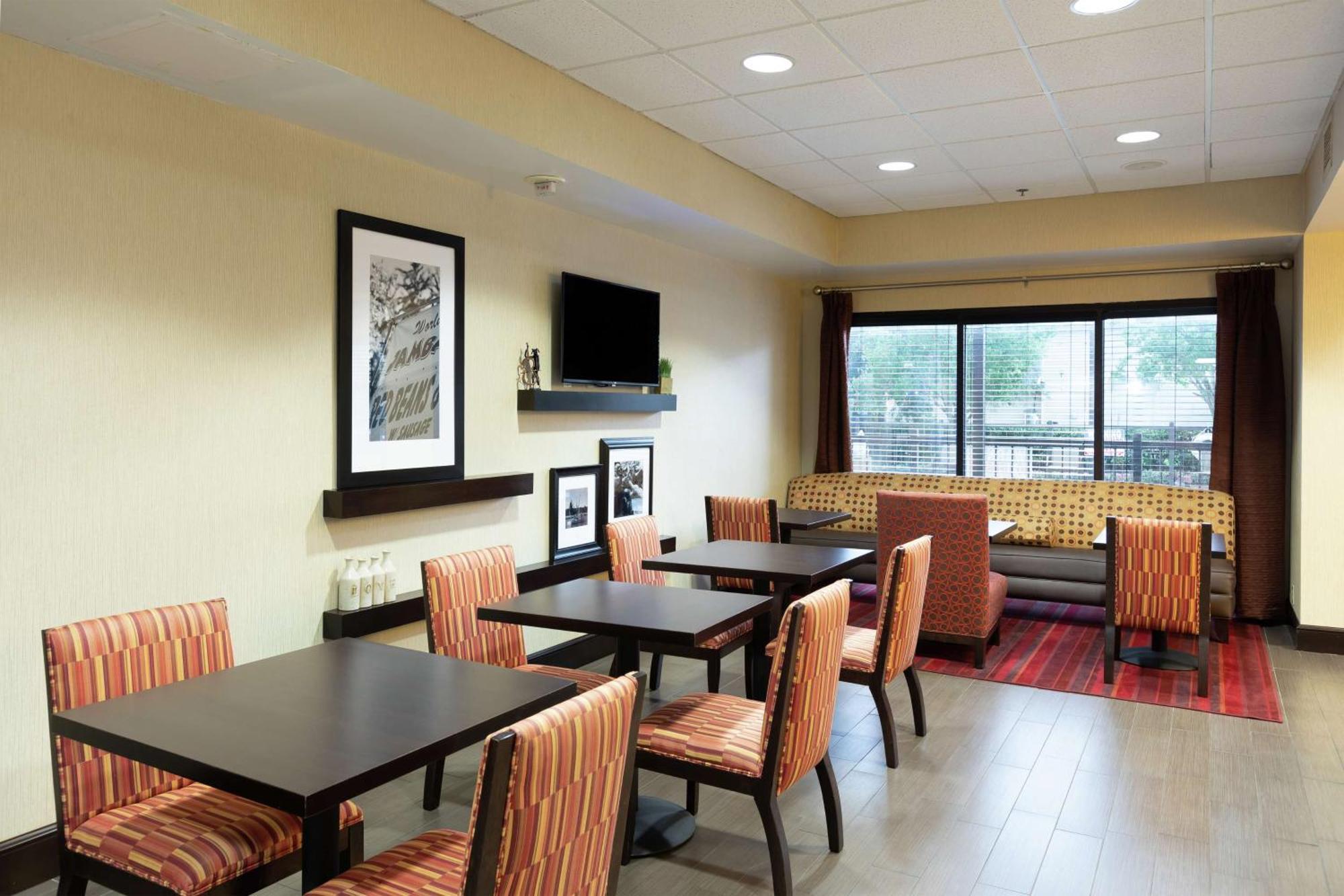 Hampton Inn Houma Eksteriør billede